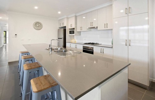 Jubilee Pocket Casa | Paradise by the Port, Close To Town, Sleeps 8