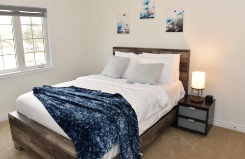 Carrying Place Casa | Paradise in Prince Edward County W/ HOT TUB & SAUNA