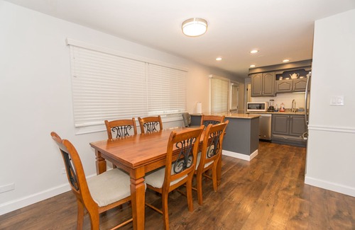 Fox Valley Casa | Paradise in Schaumburg