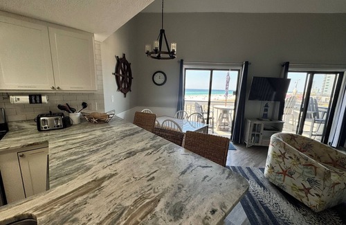 Gulf Shores Condominio | Regata 305A - ¡Se admiten mascotas! Hermosa vista del golfo! Obtenga las mejores tarifas de otoño AHORA!