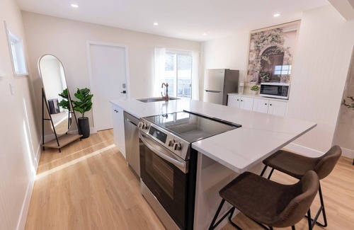 Red Deer Casa | Paradise On The Park
