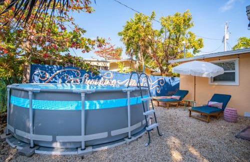 Marathon Casa | Paradise Palms - Movie Theater - Hot Tub - Pool - Arcade - Boat & RV Parking
