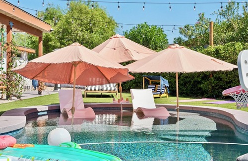 Marion Estates Villa | Paradise Valley Family Resort Heated Pool Sauna Jacuzzi Golf Playground HotTub