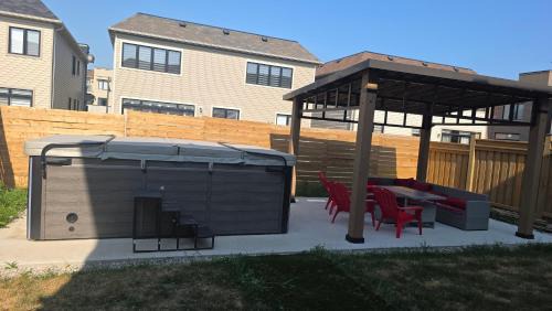 Clarington Casa | PARADISE VILLa Bowmanville