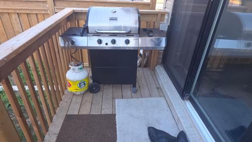 Clarington Casa | PARADISE VILLa Bowmanville