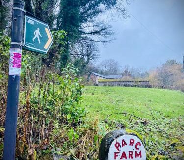 Mold Casa | Parc Farm Cottage, Flintshire, North Wales