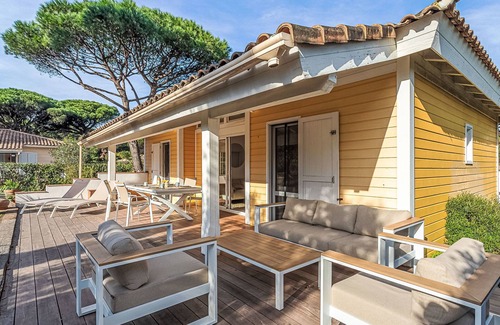 Gassin Casa | Parc Oasis by Interhome