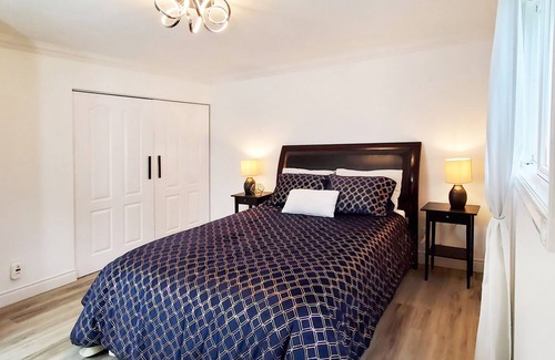 Paris Casa | Paris Downtown - Modern Luxury Semi-Detached with Ample Backyard