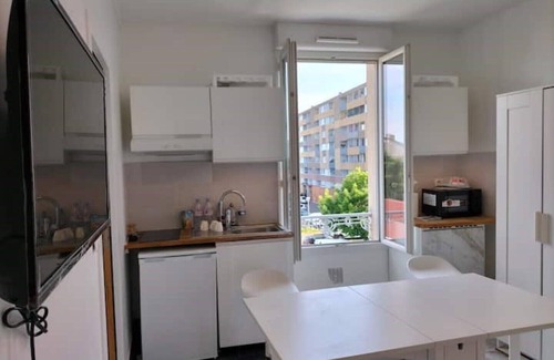 Stains Apartamento | Paris Tourist Apartment, France, Private Stay for you and Your Family ?