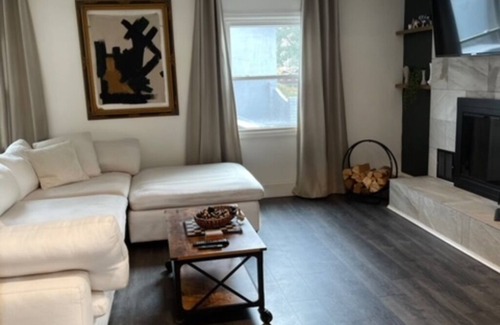Charlotte Casa | Parisian Getaway