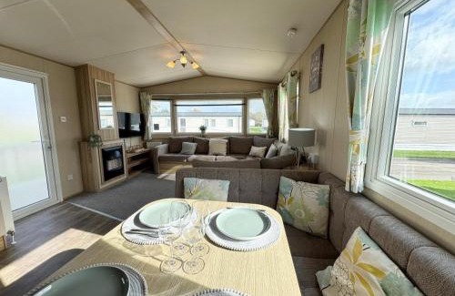 Towyn Apartamento | Park Dean Resorts Premium plot with Mountain view & Decking