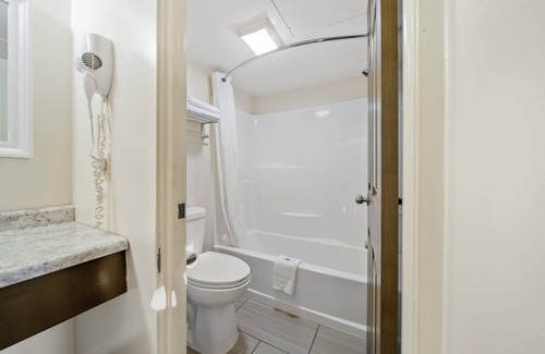 Caro Hotel | Park Drive Inn