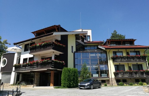 Kotel Complejo | Park Hotel Izvorite