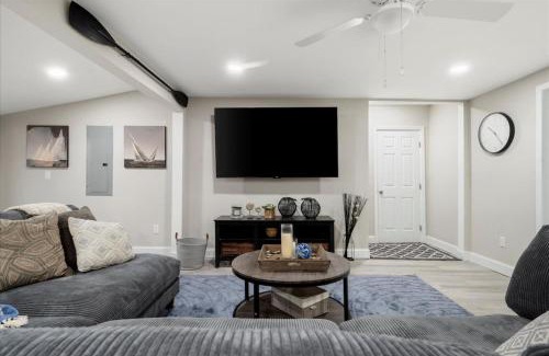 Sylvan Beach Casa | Park Peaks on the Beach Sleeps 12