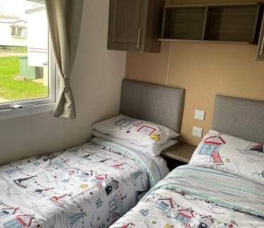 Great Yarmouth Complejo | ParkDean Cherry tree holiday park Burgh castle
