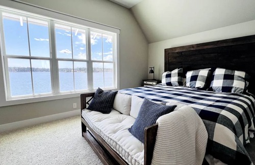 Coosa County Casa | Parker Creek Paradise with SHOW STOPPING WATERFRONT