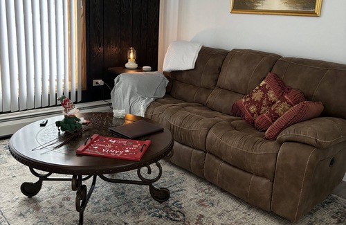 Brookville Casa | Parkers Stay and Play is steps from the Pinecrest Country Club.