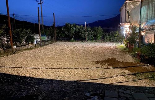 Tepelene Otro | Parking& Campsite Bakiaj