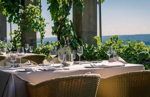 Johannisberg Casa | Parkresidenz Junior Suite - Nicht Erstattbar - Relais & Châteaux Hotel Burg Schwarzenstein