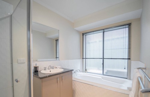 California Gully Casa | Parkside Family Home