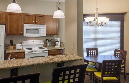 Lackey Complejo | Parkside Williamsburg Resort, 1br deluxe villa, free WiFi and parking.