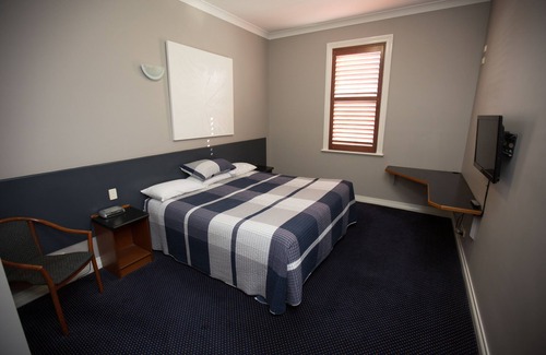 Orange Hotel | Parkview Hotel Orange