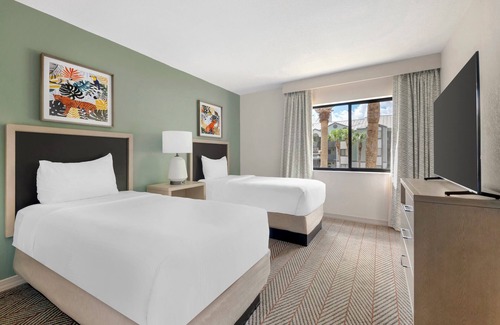 Florida Central Atlantic Coast Hotel | Parkway International Resort