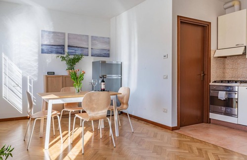 Pablo Apartamento | Parma Parco Ducale Duplex and Luminous Apartment
