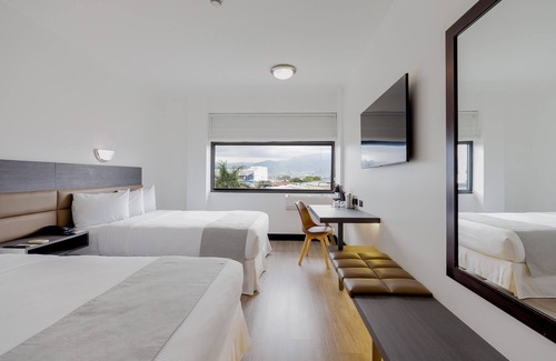 Hospital Hotel | Parque del Lago Boutique Hotel