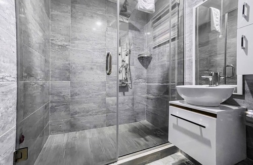Lekki Phase 1 Hotel | Pasadena Suites