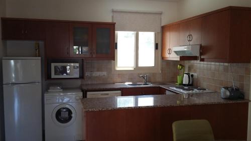 Peyia Town Apartamento | Paschali Sunset Appartment