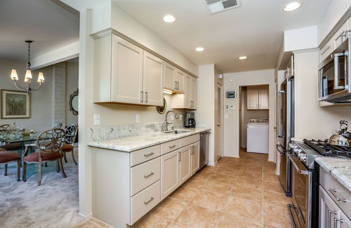 El Mirador Casa | Paseo El Mirador - Casa De 3 Cuartos Y 2 Baños