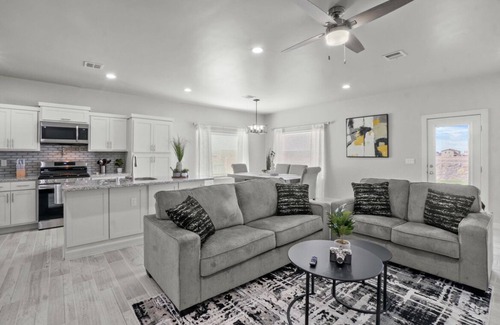 Biggs Field Casa | Paseo Haven- 4bdrm sanctuary