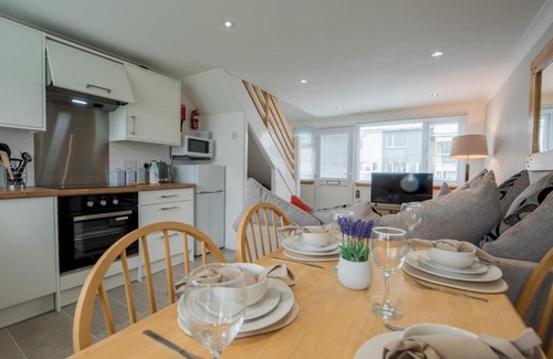 Pembroke Casa | Pass the Keys 4 Bed Chalet Fully equipped w Free Parking WiFi