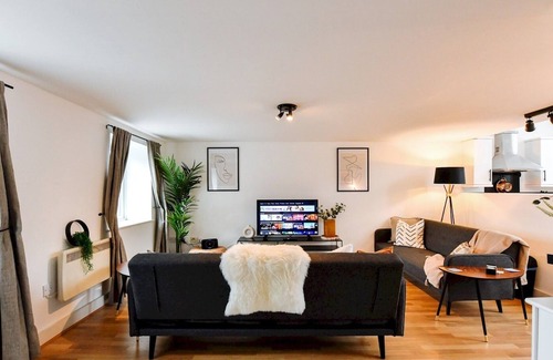 St. Thomas Apartamento | Pass the Keys | Bays Reach - Stylish 2 bed apartment with parking