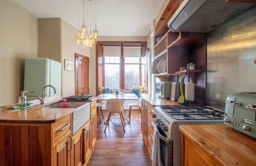 North West Apartamento | Pass the Keys Beautiful, traditional 2 bed flat w free parking