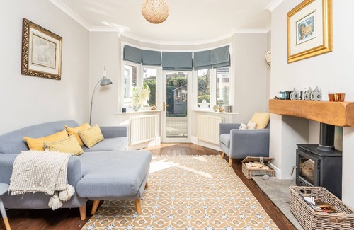 Rawcliffe Casa | Pass the Keys | Stunning York Family Home with Parking and Garden!
