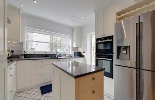 Cambridge City Centre Casa | Pass the Keys Centrally located modern and spacious 3 Bed terrace