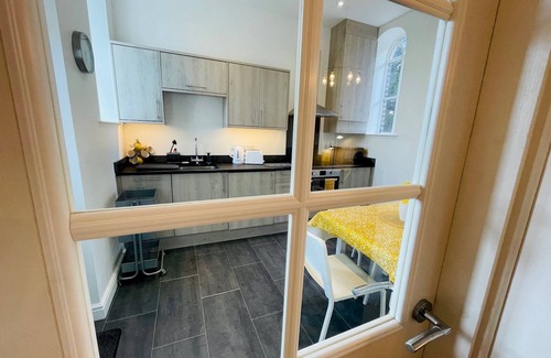 Combs Casa | Pass the Keys | Converted Sunday School for 4 with Views & Garden