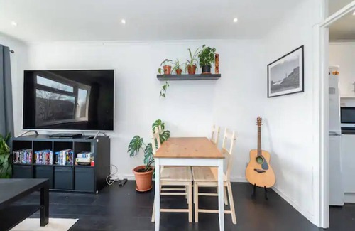 Caversham Apartamento | Pass the Keys | Heart of Emmer Green with Stylish Interiors