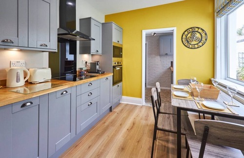Seaham Casa | Pass the Keys | Modern home in a seaside town