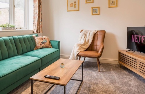 Heswall Casa | Pass the Keys | Spacious 5 BR great base for Liverpool Chester