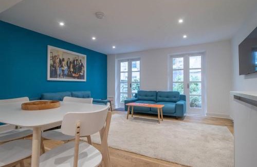 Kelvinbridge Casa | Pass the Keys Stylish West End Detached Mews