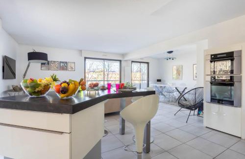 Chamalieres Apartamento | Passerelle - Appart centre-ville balcon & garage
