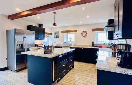 Leek Cabaña | PASTURES BARN, pet friendly, character holiday cottage in Leek