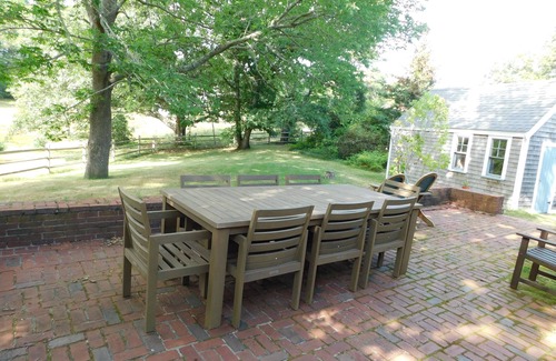 Truro Casa | Path to Pond, Private Location, Sweet Home! (CS0031)