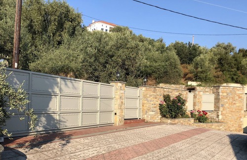 Lefokastron Casa | Pathway to the sea