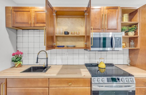 North Philadelphia West Apartamento | Patio Central City W Oxford St 1BR