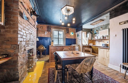 Whitley Bay Cabaña | PAT’S PALACE, family friendly in Whitley Bay