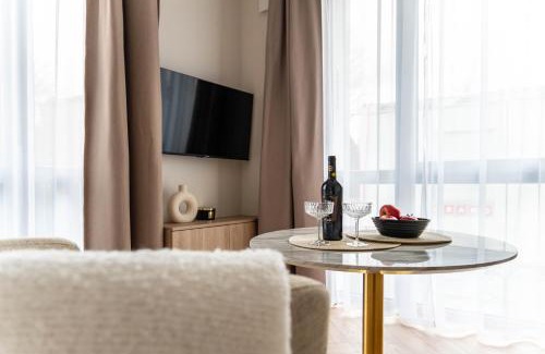 Uzupis Apartamento | Paupys Golden Apartment Vilnius